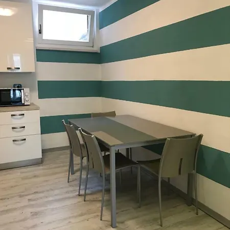 Lacisivm View Apartman *